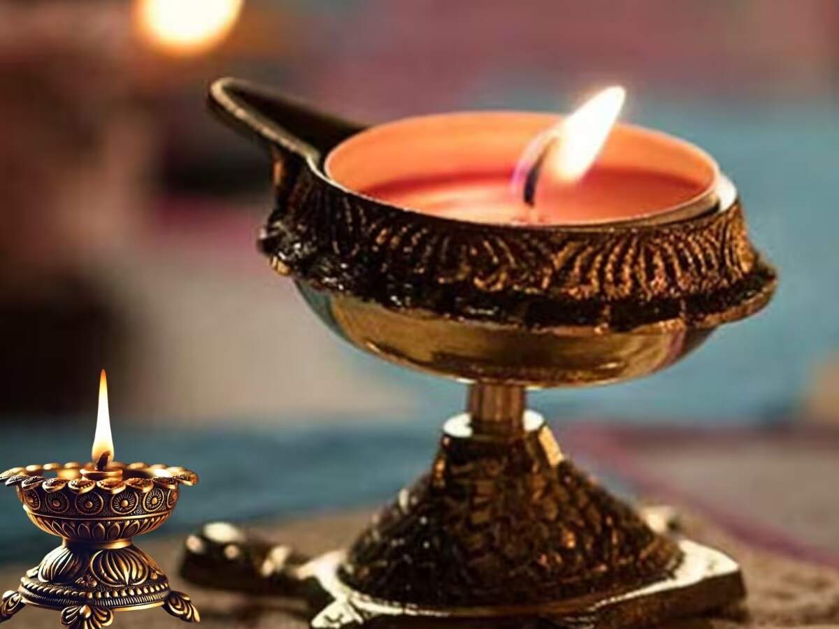 Jyotish Tips- Which wick is suitable for worship, cotton or Kalave, let us know.