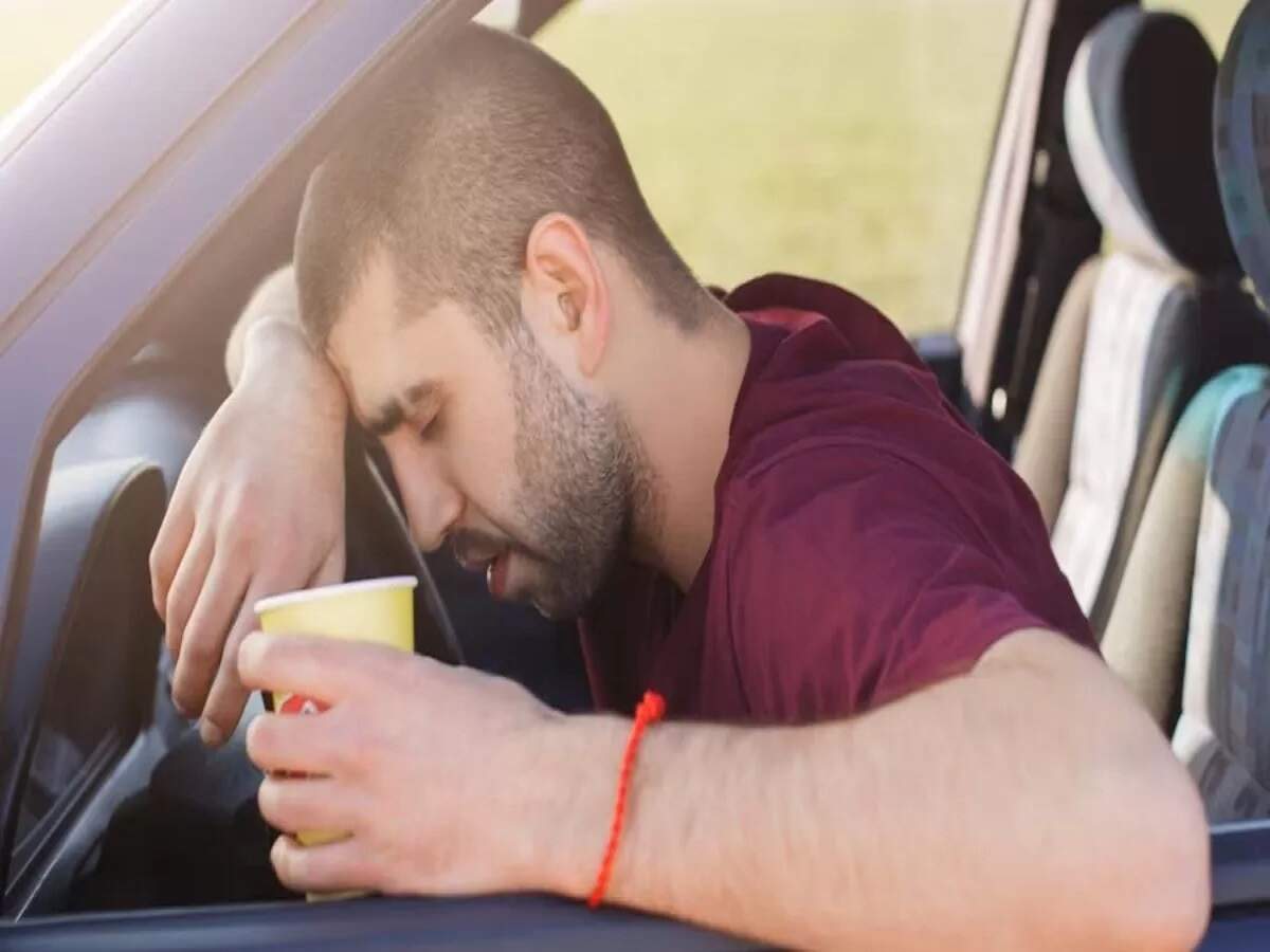 Motion Sickness – Do you also suffer from motion sickness while traveling? Try this secret iPhone setting to get relief.