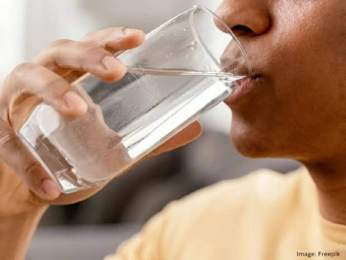 Health Tips – Let’s find out how much water you should drink throughout the day for good health.