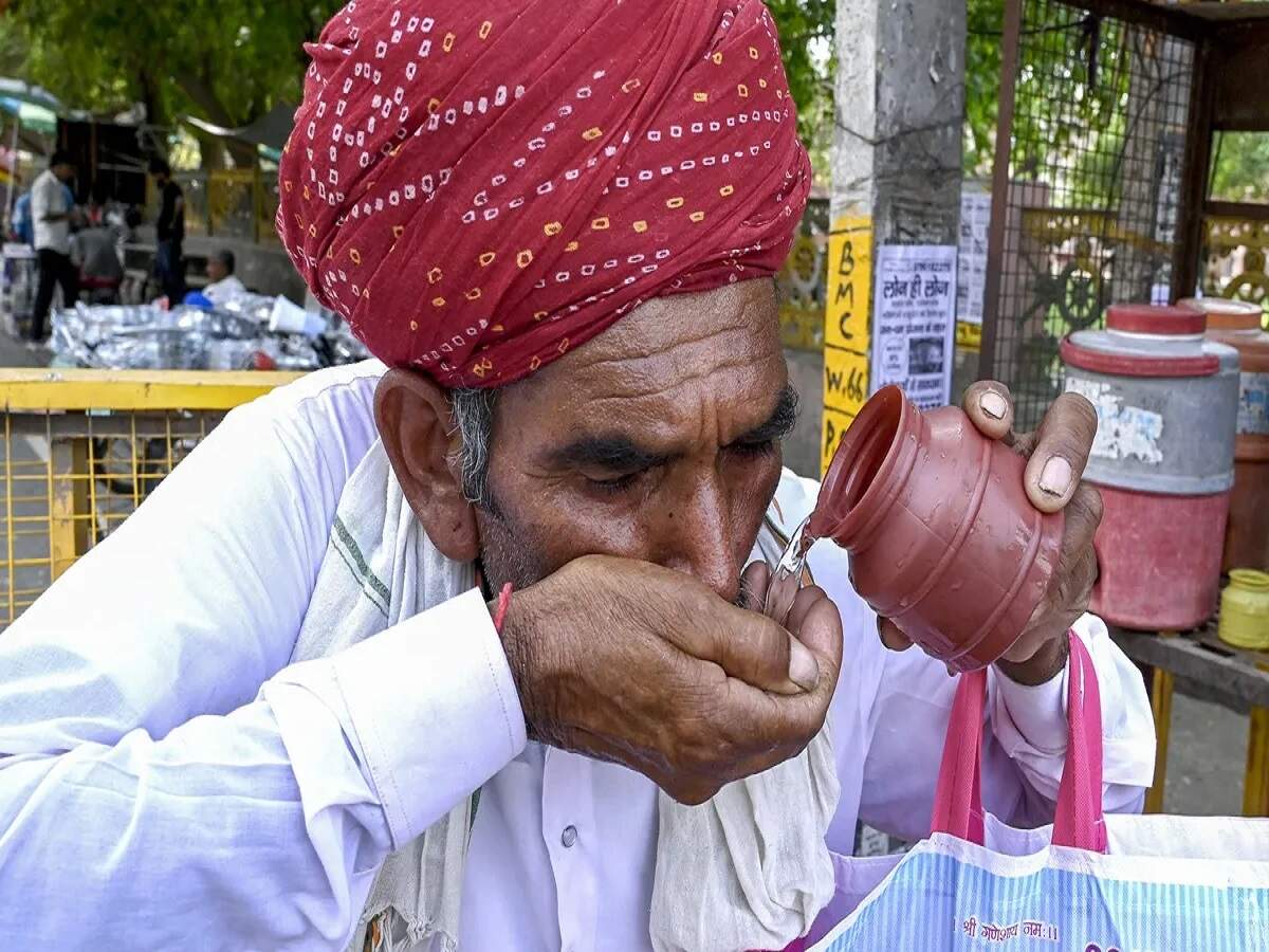 Weather Update: Rising temperatures intensify the heat in Rajasthan; here is the weather outlook for the state today.
