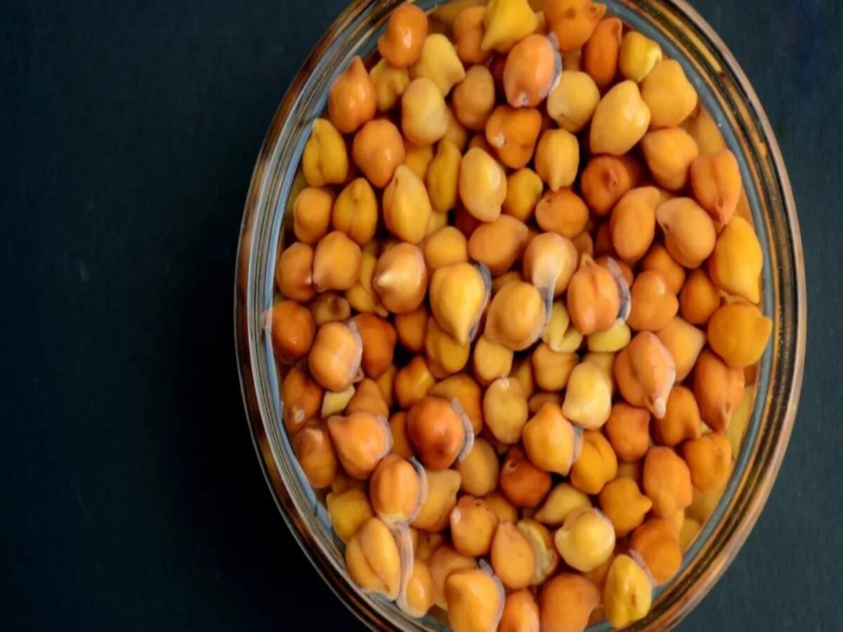 Health Tips – Eating soaked black chickpeas on an empty stomach offers these benefits; let's find out.