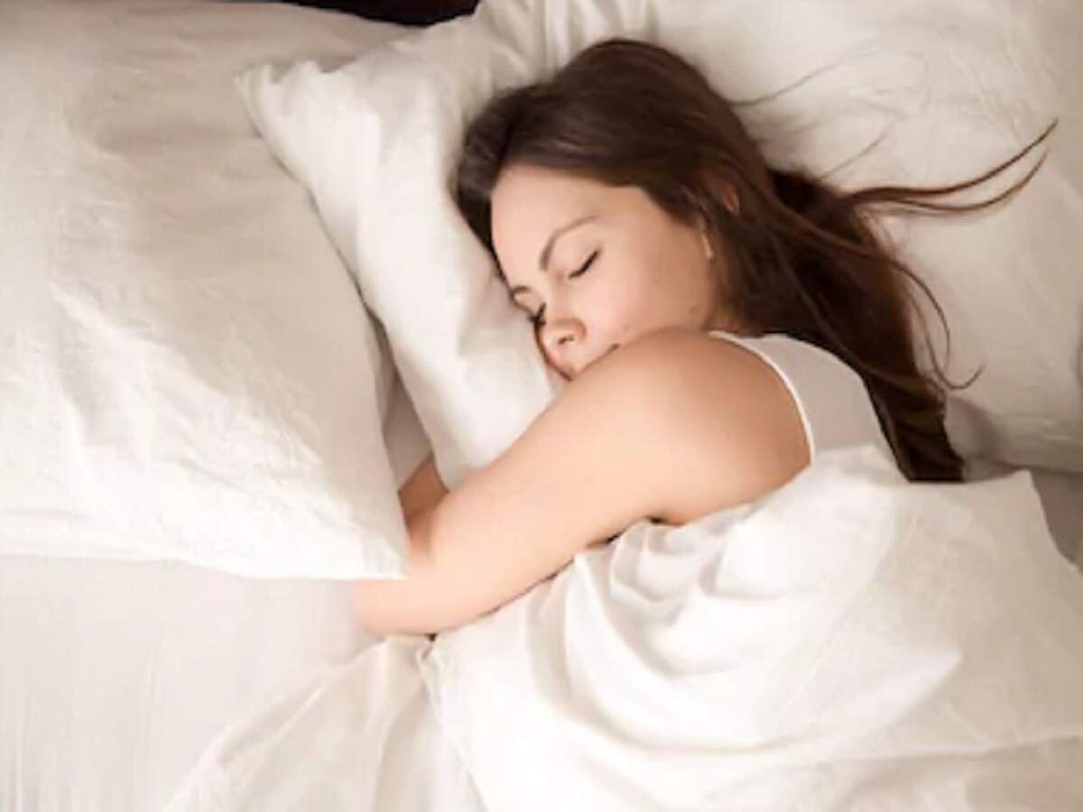 Health Tips: What to consume at night to prevent a heart attack while sleeping.