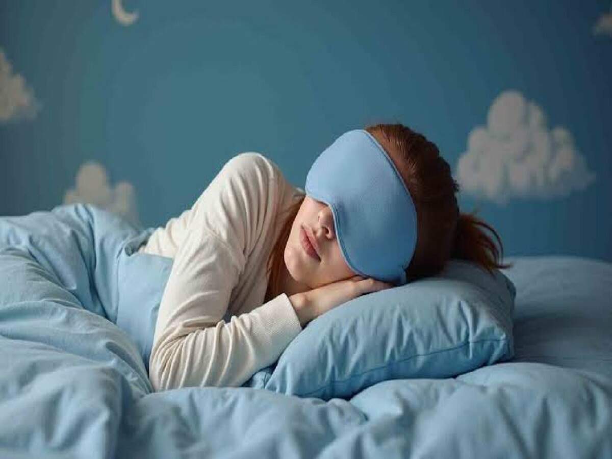 Health Tips – Which side is it beneficial to sleep on? Let’s find out the answer.