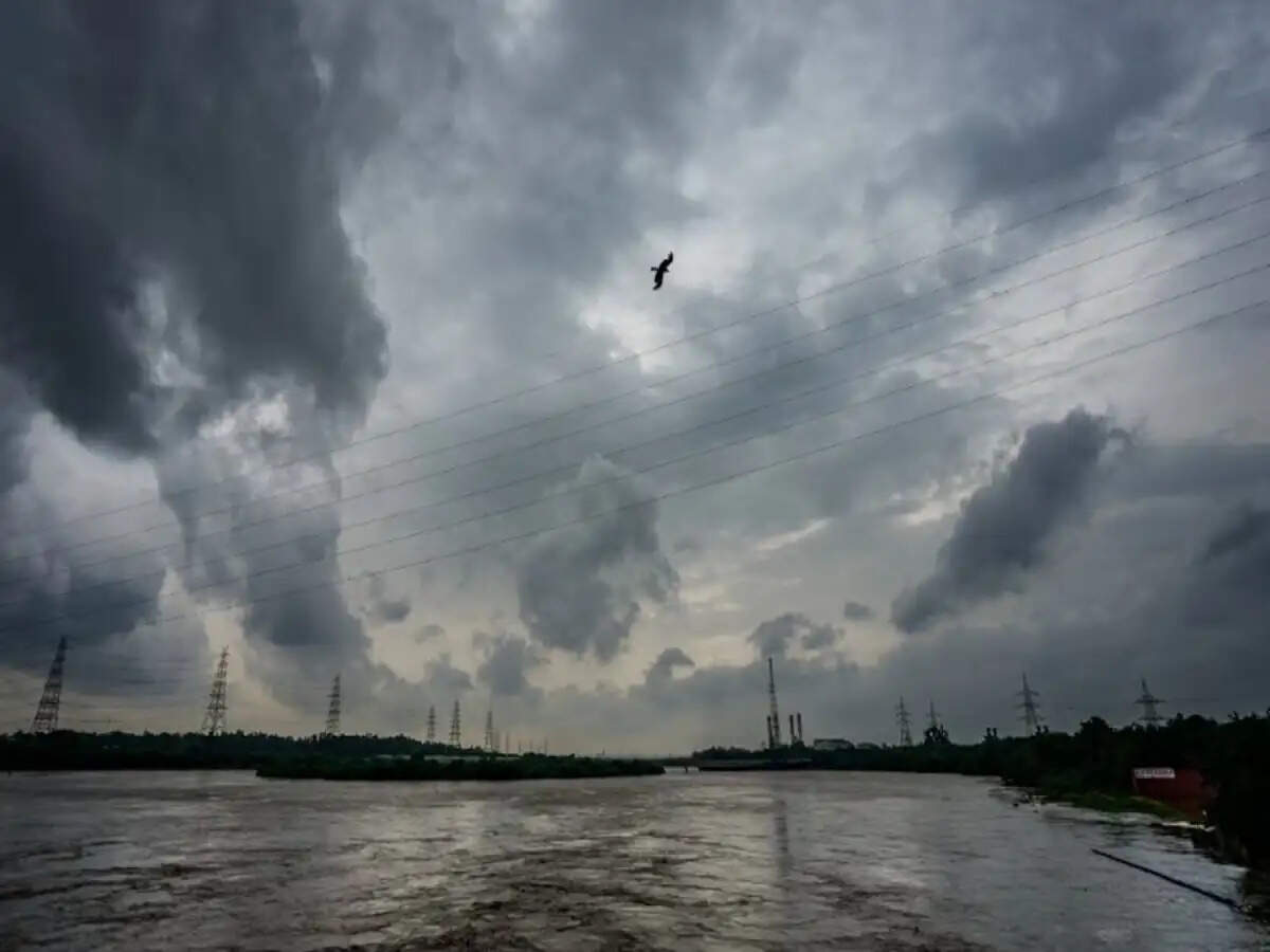 Weather Update: Pre-monsoon rains spell trouble for these states; check the weather forecast before stepping out.