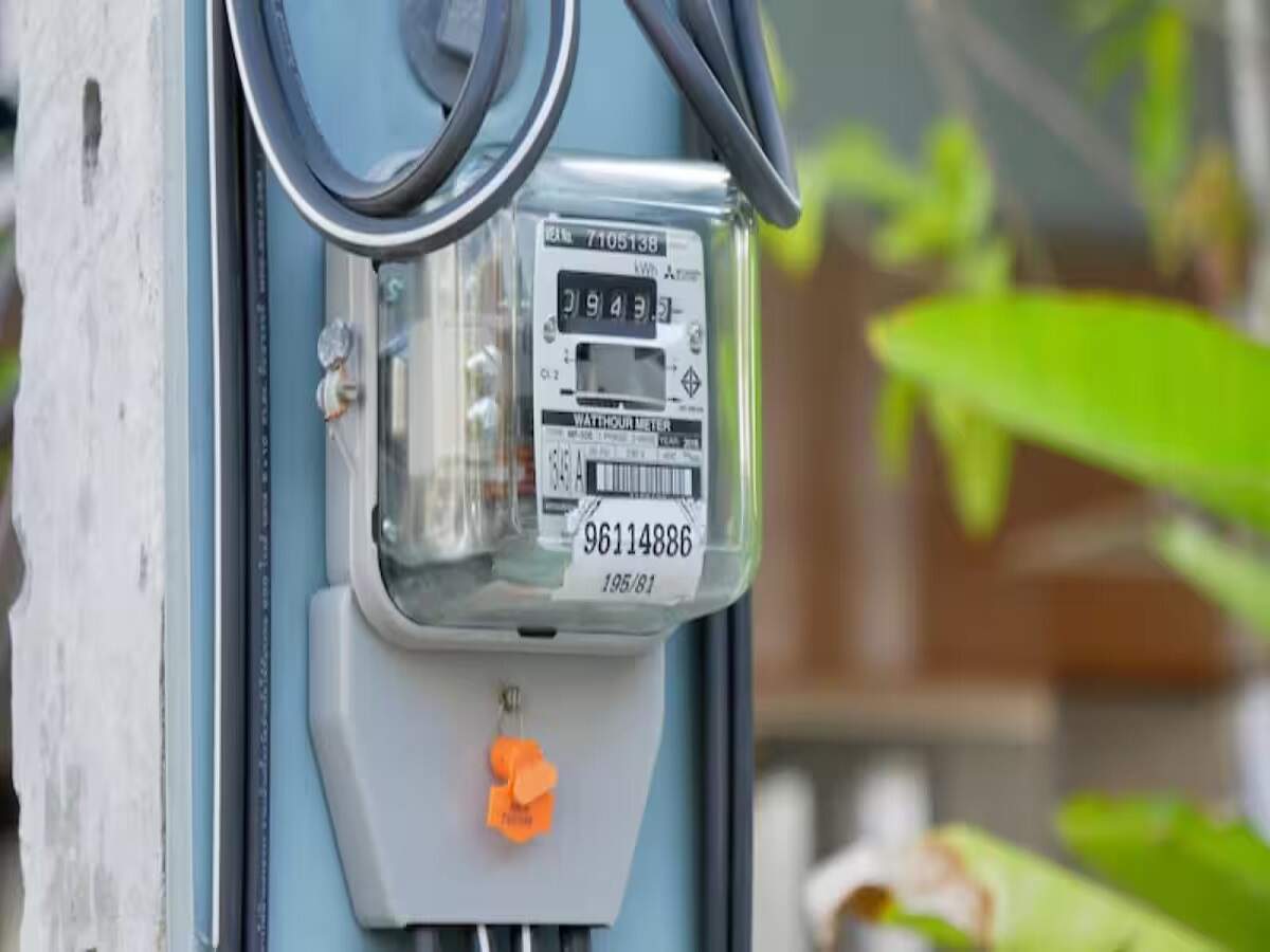Electricity Bill – Troubled by your electricity bill? These simple methods can help reduce your monthly expenses.