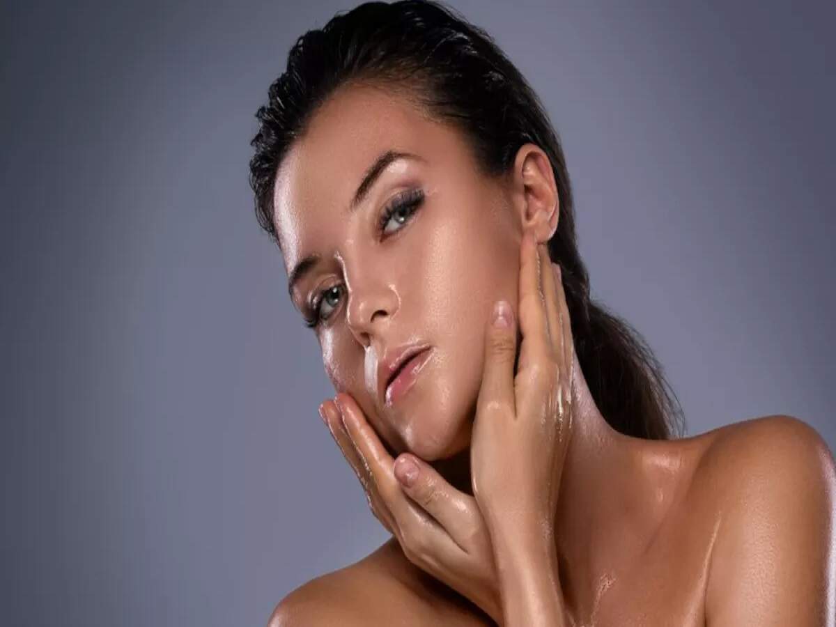 Skin Care Tips: People with oily skin should use moisturizer—find out what experts say.