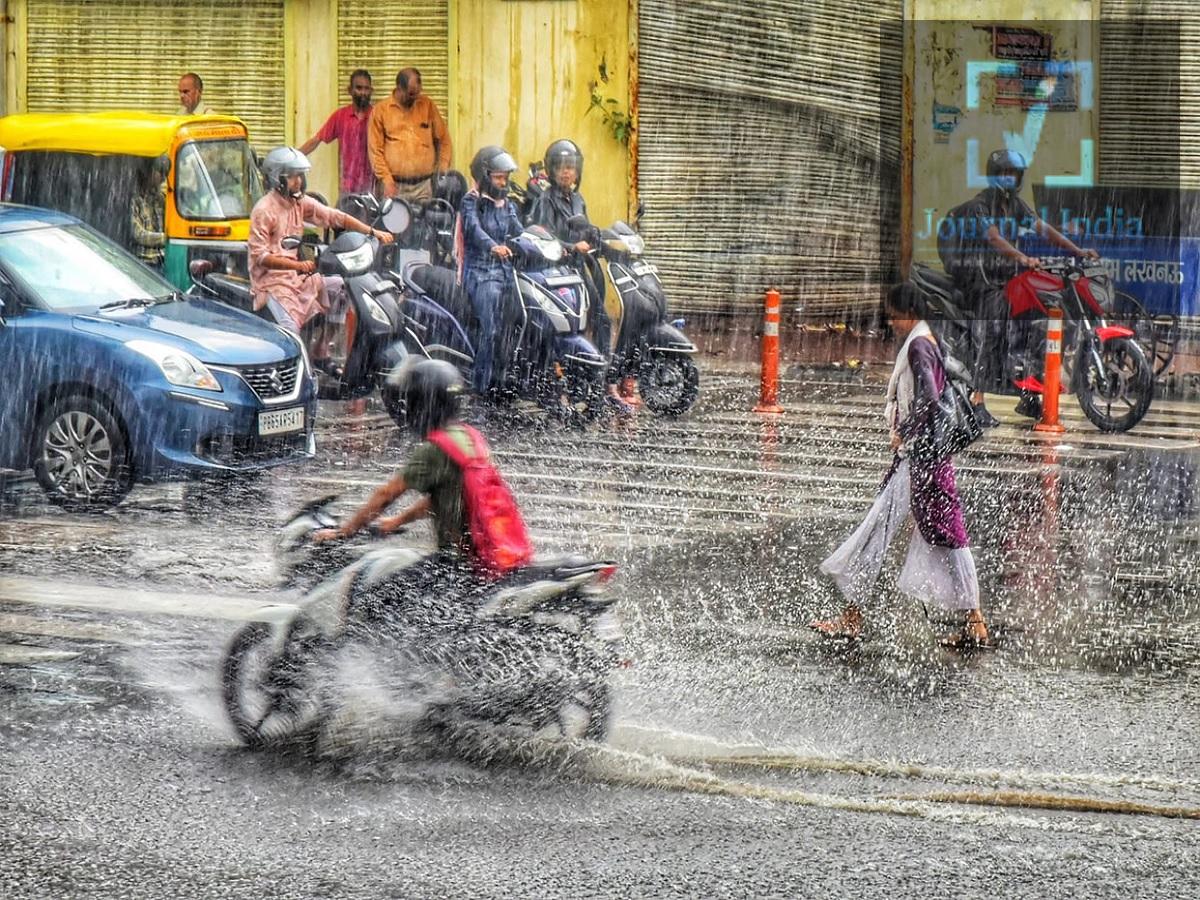 Weather Update: Heavy rain warning for these regions of the country today; lightning strikes likely in these areas.