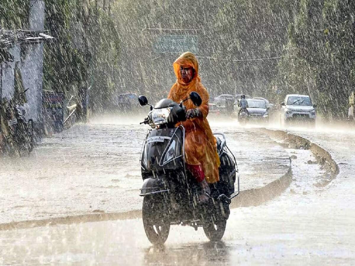 Weather Update: Heavy rain expected in these cities on Monday; strong winds accompanied by thunderstorms.