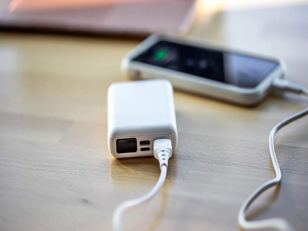 Power Bank Tips: If you see this sign on your power bank, stop using it.