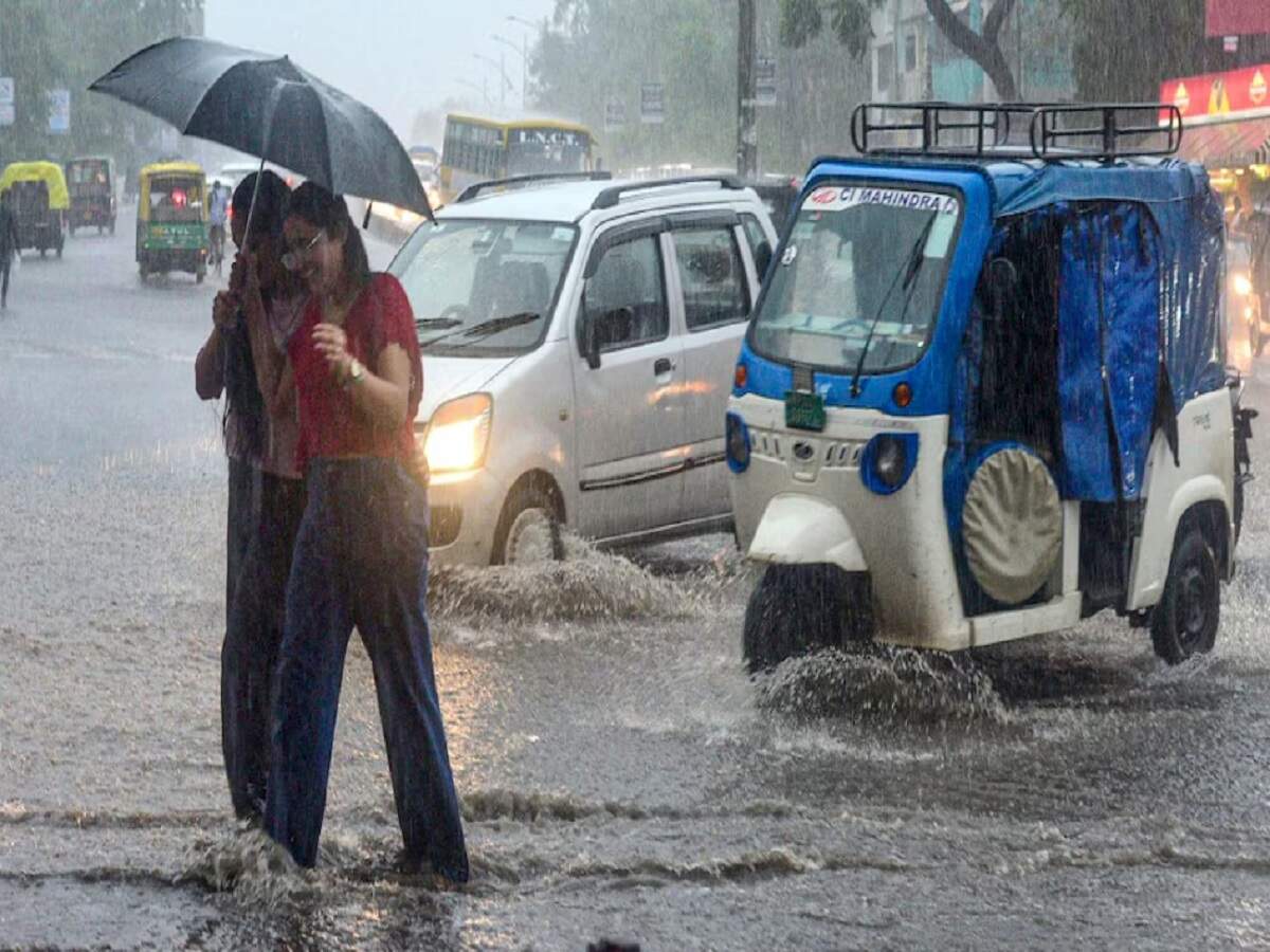 Weather Update: Heavy rain warning for the western and central regions of the country; Meteorological Department issues an alert.