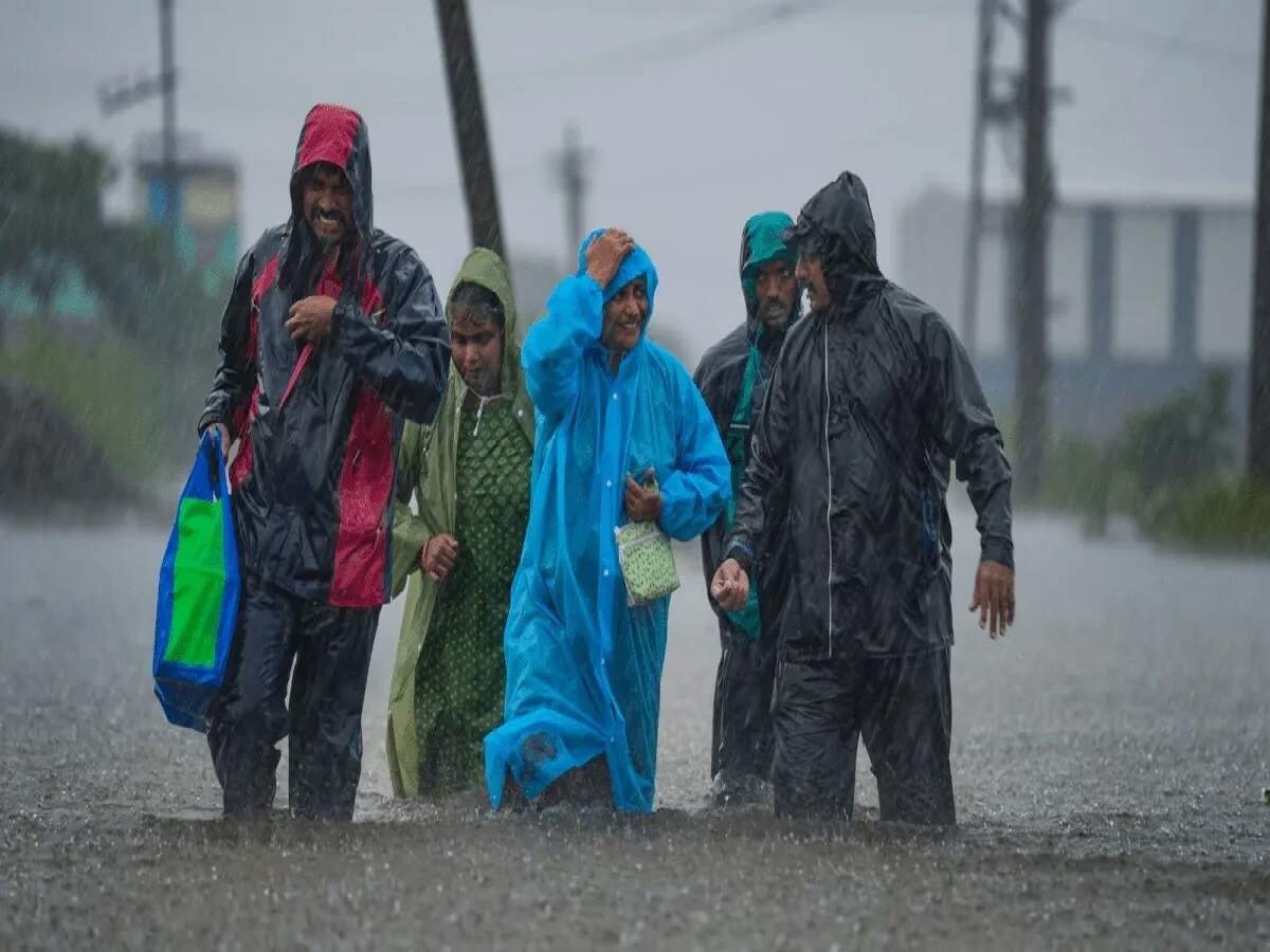 Weather Update: Heavy rainfall expected in North India; Meteorological Department issues alert.