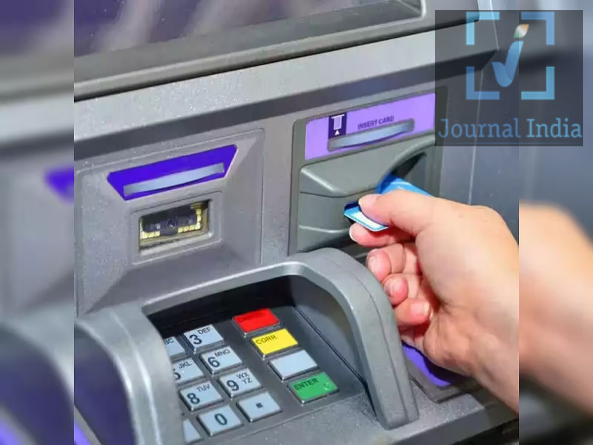 ATM Updates- ATM से पैसे भी नहीं निकले, फिर भी खाते से कट गए पैसे, जानिए कैसे वापस आएंगे दोस्तो आज के आधुनिक युग में पैसों का लेन देन आसान हो गया हैं, लेकिन कई बार हमें केश की जरूरत होती हैं, लाखों लोगों के लिए ATM अभी भी नकद प्राप्त करने का एक महत्वपूर्ण जरिया हैं। हालाँकि, कभी-कभी ATM से पैसे नहीं निकलते, जबकि ग्राहक के बैंक खाते से रकम कट जाती है। अगर आपके साथ ऐसा होता है, तो घबराने या तुरंत दोबारा पैसे निकालने की कोशिश करने की ज़रूरत नहीं है। भारतीय रिज़र्व बैंक (RBI) ने ATM ट्रांजेक्शन फेल होने की स्थिति से निपटने के लिए कुछ नियम बनाए हैं। सही प्रक्रिया की जानकारी होने से आप बिना बैंक के अनावश्यक चक्कर लगाए अपना पैसा वापस पा सकते हैं। ATM से पैसे नहीं मिले: अब क्या करें 1. ट्रांजेक्शन की जानकारी सुरक्षित रखें खाते से पैसे कटने की पुष्टि करने वाले SMS या नोटिफिकेशन को डिलीट न करें। ट्रांजेक्शन से जुड़ी सभी ज़रूरी जानकारी अपने पास रखें, जैसे: ट्रांजेक्शन की तारीख और समय। आपके बैंक खाते से काटी गई रकम। ATM की जगह और उसका पहचान नंबर (अगर उपलब्ध हो)। ATM ट्रांजेक्शन की रसीद (अगर मिली हो)। बैंक अकाउंट स्टेटमेंट, जिसमें पैसे कटने का विवरण हो। ये जानकारियां बैंक को फेल हुए ट्रांजेक्शन की जांच करने और आपका रिफंड प्रोसेस करने में मदद कर सकती हैं।  2. अपने बैंक में शिकायत दर्ज करें सबसे पहले उस बैंक से संपर्क करें जहाँ आपका खाता है। आप इन तरीकों से शिकायत दर्ज कर सकते हैं: बैंक के कस्टमर केयर हेल्पलाइन के ज़रिए। मोबाइल बैंकिंग ऐप के ज़रिए। इंटरनेट बैंकिंग पोर्टल के ज़रिए। अपने बैंक की नज़दीकी शाखा में जाकर। बैंक को स्पष्ट रूप से बताएं कि आपके खाते से पैसे कट गए हैं, लेकिन ATM से नकद नहीं निकला। ध्यान रखें कि आपको एक शिकायत या रेफरेंस नंबर ज़रूर मिले; इसे भविष्य में फॉलो-अप के लिए सुरक्षित रखें। ATM ट्रांजेक्शन फेल होने पर RBI के क्या नियम हैं? RBI के नियमों के अनुसार, अगर ATM ट्रांजेक्शन फेल हो जाता है, तो बैंकों को आमतौर पर ट्रांजेक्शन की तारीख से पाँच कैलेंडर दिनों के भीतर कटी हुई रकम वापस (रिवर्स) कर देनी चाहिए। अगर बैंक तय समय के भीतर पैसे वापस नहीं करता है, तो ग्राहक RBI के नियमों के अनुसार, देरी के लिए हर दिन ₹100 का मुआवज़ा पाने का हकदार है। अगर रिफंड मिलने में देरी होती है, तो ग्राहकों को अपने दावे के समर्थन के लिए अपना शिकायत रेफरेंस नंबर और ट्रांजेक्शन की जानकारी संभाल कर रखनी चाहिए। अगर बैंक आपके पैसे वापस (रिफंड) न करे तो क्या करें? अगर तय समय के भीतर आपके पैसे वापस नहीं आते हैं, तो ये कदम उठाएं: अपने बैंक से संपर्क करें: कस्टमर केयर से बात करें या अपनी मूल शिकायत रेफरेंस नंबर के साथ बैंक की शाखा (ब्रांच) में जाएं। शिकायत को आगे बढ़ाएं: अगर समस्या हल नहीं होती है, तो बैंक के 'शिकायत निवारण विभाग' (grievance redressal) या इसके लिए नियुक्त नोडल अधिकारी के पास शिकायत दर्ज करें। RBI से संपर्क करें: अगर बैंक आपकी शिकायत को खारिज कर देता है, संतोषजनक जवाब नहीं देता है, या 30 दिनों के भीतर कोई जवाब नहीं देता है, तो आप RBI की 'इंटीग्रेटेड ओम्बड्समैन स्कीम' (Integrated Ombudsman Scheme) के तहत शिकायत दर्ज कर सकते हैं।  आप RBI के 'कंप्लेंट मैनेजमेंट सिस्टम' (Complaint Management System) की वेबसाइट https://cms.rbi.org.in पर जाकर ऑनलाइन शिकायत दर्ज कर सकते हैं।
