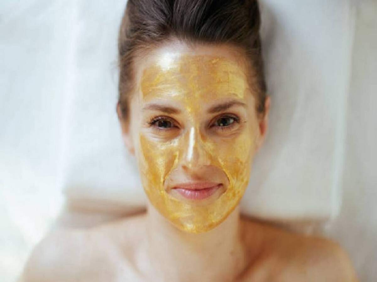Face Care Tips – Applying Vitamin E capsules to the face has both benefits and drawbacks; let’s find out the full details.