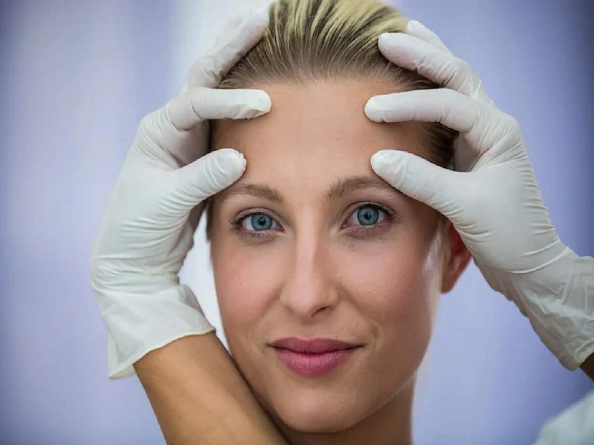 Skin Care Tips- कम उम्र में ही झुर्रियां ने कर रखा हैं परेशान, कम करने के लिए घर पर बनाएं DIY फेस ऑयल