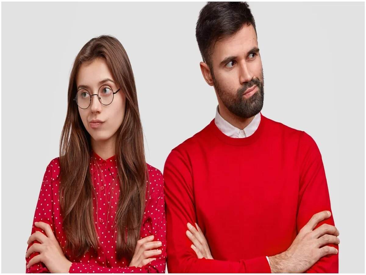 Relationship Tips- रिश्तों में दरार पैदा कर सकती हैं ये 3 गलतफहमियां, जानिए इनके बारे में