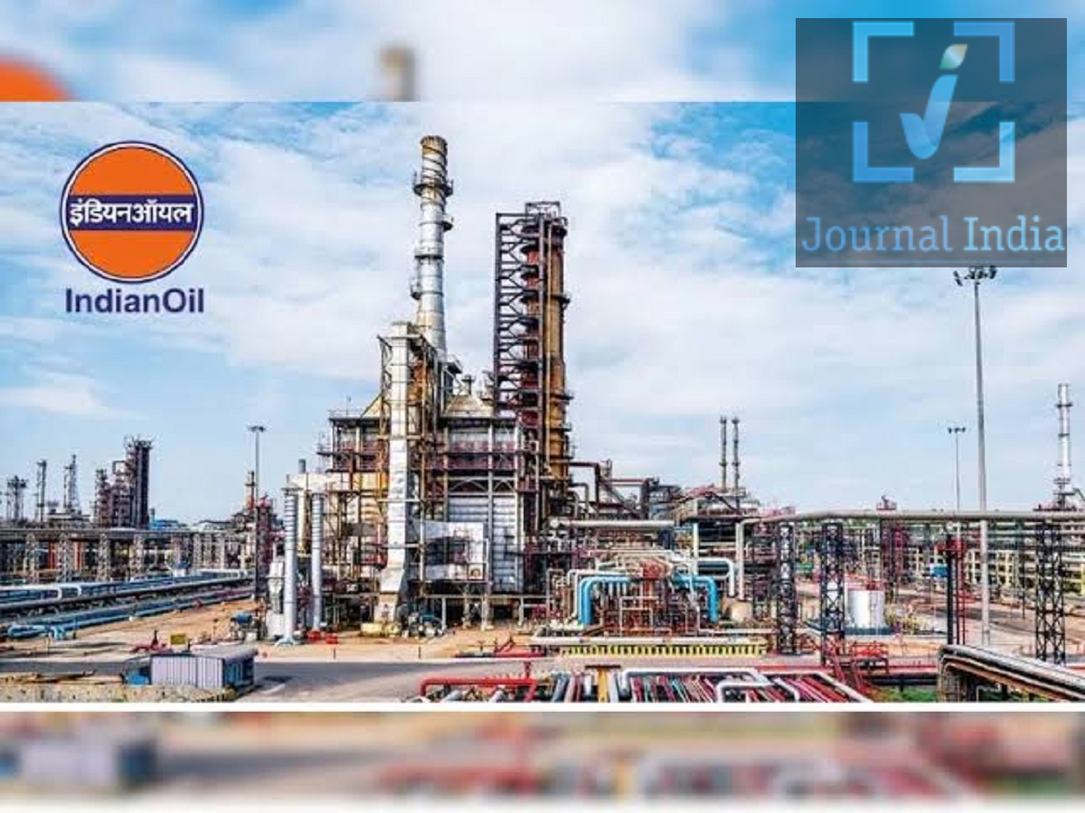 IOCL Recruitment 2026- IOCL में निकली अप्रेंटिस के पदों पर भर्ती, जानें योग्यता और ऑनलाइन अप्लाई करने का तरीका देश के जो युवा सरकारी नौकरी के लिए तैयारी कर रहे हैं, उनके लिए अपने करियर की शुरुआत करने का अच्छा मौका, Indian Oil Corporation Limited (IOCL) ने Bongaigaon Refinery में अप्रेंटिस पदों पर भर्ती के लिए आवेदन आमंत्रित किए हैं। इस भर्ती के तहत चयनित उम्मीदवारों को संबंधित ट्रेड में ट्रेनिंग के साथ इंडस्ट्री में काम करने का व्यावहारिक अनुभव मिलेगा, आइए जानते हैं भर्ती की पूरी डिटेल्स IOCL में 58 अप्रेंटिस पदों पर भर्ती IOCL Bongaigaon Refinery में कुल 58 Apprentice पदों को भरा जाएगा। पदों का विवरण इस प्रकार है: Attendant Operator (Chemical Plant): 36 पद Trade Apprentice (Boiler): 14 पद Technician Apprentice (Instrumentation): 8 पद अलग-अलग ट्रेड के अनुसार अप्रेंटिसशिप की अवधि 12 महीने या 24 महीने निर्धारित की गई है। कौन कर सकता है आवेदन? इस भर्ती में शैक्षणिक योग्यता पद के अनुसार अलग-अलग निर्धारित की गई है। Attendant Operator (Chemical Plant) जैसे पदों के लिए संबंधित विषयों में 3 वर्षीय Regular B.Sc. डिग्री आवश्यक है। Technician Apprentice (Instrumentation) के लिए संबंधित क्षेत्र में Diploma होना चाहिए। उम्मीदवारों को निर्धारित न्यूनतम प्रतिशत और अन्य पात्रता शर्तों को पूरा करना होगा। SC, ST, OBC और अन्य आरक्षित वर्गों को सरकारी नियमों के अनुसार आयु सीमा में छूट मिलेगी। उम्मीदवार की आयु 30 सितंबर 2026 को 18 से 24 वर्ष के बीच होनी चाहिए। उम्मीदवारों को आवेदन करने से पहले अपने ट्रेड के अनुसार आधिकारिक नोटिफिकेशन में पूरी पात्रता जरूर जांचनी चाहिए। नहीं होगी लिखित परीक्षा और इंटरव्यू इस भर्ती की सबसे बड़ी खासियत इसका चयन प्रक्रिया है। उम्मीदवारों को किसी लिखित परीक्षा या इंटरव्यू में शामिल नहीं होना होगा। चयन मुख्य रूप से: शैक्षणिक योग्यता में प्राप्त अंकों के आधार पर मेरिट लिस्ट तैयार होगी। बराबर अंक होने की स्थिति में निर्धारित नियमों के अनुसार आयु के आधार पर वरीयता दी जा सकती है। शॉर्टलिस्ट किए गए उम्मीदवारों को Document Verification के लिए बुलाया जाएगा। इसके बाद Pre-Engagement Medical Fitness की प्रक्रिया पूरी की जाएगी। जरूरी दस्तावेज Document Verification के समय उम्मीदवारों को अपने सभी आवश्यक दस्तावेज प्रस्तुत करने होंगे। इनमें मुख्य रूप से शामिल हैं: शैक्षणिक योग्यता की मार्कशीट और प्रमाण-पत्र वैध पहचान पत्र जाति प्रमाण-पत्र, यदि लागू हो NATS/NAPS Registration Details जन्मतिथि से संबंधित प्रमाण आवेदन से संबंधित अन्य आवश्यक दस्तावेज इसलिए आवेदन करने से पहले सभी दस्तावेज तैयार रखना बेहतर होगा। IOCL Apprentice Recruitment 2026: महत्वपूर्ण तारीखें आवेदन शुरू: 28 सितंबर 2026 आवेदन की अंतिम तारीख: 18 अक्टूबर 2026, शाम 5 बजे तक शॉर्टलिस्ट उम्मीदवारों की सूची: 26 अक्टूबर 2026 Document Verification: 4 से 6 नवंबर 2026 आवेदन से पहले उम्मीदवारों को NATS या NAPS पोर्टल पर आवश्यक Registration पूरा करना होगा और आवेदन करते समय संबंधित Post Code का चयन करना होगा। फ्रेशर्स के लिए अच्छा मौका IOCL की यह अप्रेंटिस भर्ती उन युवाओं के लिए उपयोगी अवसर हो सकती है, जो B.Sc. या Diploma पूरा करने के बाद किसी बड़ी सरकारी कंपनी के साथ इंडस्ट्री ट्रेनिंग और व्यावहारिक अनुभव हासिल करना चाहते हैं। अप्रेंटिसशिप के दौरान उम्मीदवारों को संबंधित ट्रेड में काम सीखने का अवसर मिलेगा।