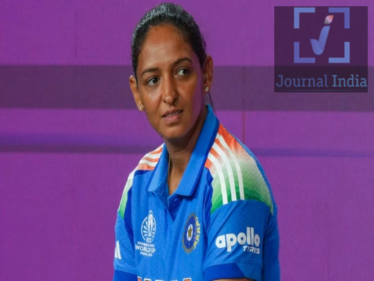 Sports News- क्या आपको पता हैं हरमनप्रीत कौर कप्तान के रूप में कितनी ट्रॉफी जीती हैं, आइए जानें दोस्तो भारतीय महिला टीम ने एशिया कप 2026 अपने नाम कर इतिहास रच दिया हैं, इसके अलावा भारतीय महिला क्रिकेट टीम की कप्तान हरमनप्रीत कौर ने अपनी कप्तानी में एक शानदार उपलब्धि हासिल की है। उनकी कप्तानी में टीम ने अब तक कुल 8 बड़ी ट्रॉफियां अपने नाम की हैं। आइए एक नजर डालें उनके करियर पर-  हरमनप्रीत कौर की कप्तानी में 8 ट्रॉफियां हरमनप्रीत की कप्तानी में भारतीय महिला क्रिकेट टीम ने अलग-अलग टूर्नामेंट में शानदार प्रदर्शन किया है। उनके ट्रॉफी कलेक्शन में 4 एशिया कप खिताब भी शामिल हैं। 1. चार बार एशिया कप चैंपियन हरमनप्रीत कौर की कप्तानी में भारत ने 2012, 2016, 2022 और 2026 में एशिया कप का खिताब जीता। 🏆 एशिया कप 2012 🏆 एशिया कप 2016 🏆 एशिया कप 2022 🏆 एशिया कप 2026 चार एशिया कप खिताब उनकी कप्तानी की सबसे बड़ी उपलब्धियों में से एक हैं। 2. एशियन गेम्स में गोल्ड मेडल हरमनप्रीत की कप्तानी में भारतीय महिला क्रिकेट टीम ने 2022-23 एशियन गेम्स में भी शानदार प्रदर्शन किया। टीम ने फाइनल में जीत दर्ज कर गोल्ड मेडल अपने नाम किया। 3. WPL में भी दिखाया कप्तानी का दम हरमनप्रीत कौर ने महिला प्रीमियर लीग में भी अपनी कप्तानी का जलवा दिखाया। उनकी कप्तानी में टीम ने लगातार शानदार प्रदर्शन करते हुए 2023 और 2024 में WPL ट्रॉफी जीती। हरमनप्रीत कौर की कप्तानी की खास उपलब्धियां कुल 8 ट्रॉफियां 4 एशिया कप खिताब एशियन गेम्स गोल्ड मेडल WPL 2023 चैंपियन WPL 2024 चैंपियन भारतीय महिला क्रिकेट की सफल कप्तानों में प्रमुख नाम हरमनप्रीत कौर का यह रिकॉर्ड बताता है कि उन्होंने सिर्फ बल्लेबाजी में ही नहीं, बल्कि कप्तानी में भी भारतीय महिला क्रिकेट को नई ऊंचाइयों तक पहुंचाने में अहम भूमिका निभाई है।