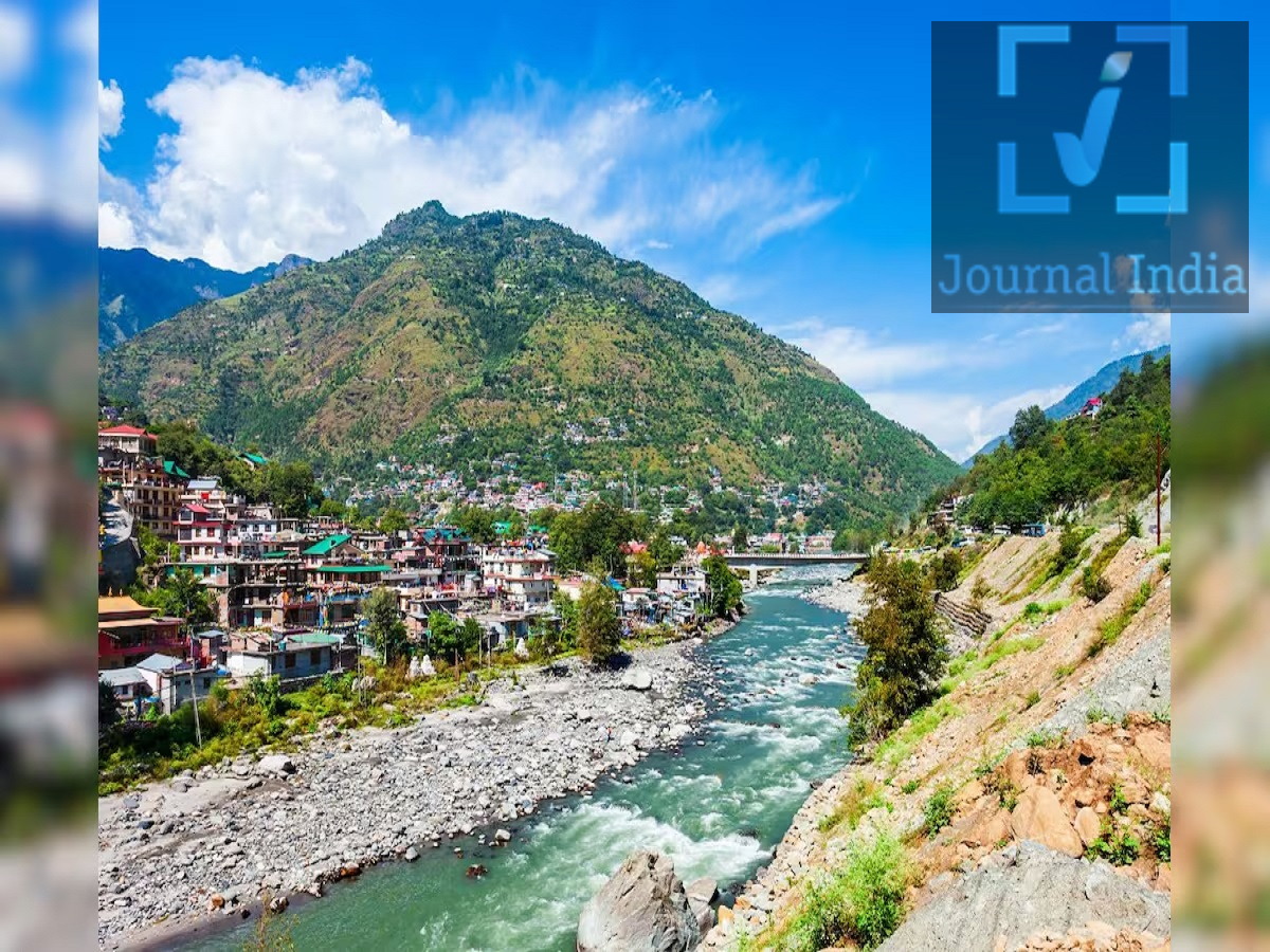Travel Tips- नवंबर में भारत के इन शहरों में घूमने का बनाएं प्लान, मन और तन को मिलेगी शांति दोस्तो नवंबर में दिवाली का लॉन्ग वीकेंड आ रहा हैं और अगर आप शहर की भागदौड़, काम काज से  परेशान हो गए हैं, तो आप इस नवंबर, जिसमे सर्दियां शुरु हो रही हैं, भारत की इन जगहों पर जा सकते हैं और आराम कर सकते हैं, राजस्थान के शाही किलों से लेकर केरल के शांत बैकवाटर्स तक, नवंबर में भारत में हर तरह के यात्रियों के लिए कई बेहतरीन जगहें मौजूद हैं। चाहे आपको पहाड़, समुद्र तट, इतिहास, प्रकृति या आध्यात्मिकता पसंद हो, यहाँ नौ ऐसी जगहें हैं जिन्हें आप अपनी अगली यात्रा के लिए चुन सकते हैं।  1. जयपुर, राजस्थान:  नवंबर में छुट्टियों के लिए जयपुर एक बेहतरीन जगह है, क्योंकि यहाँ का मौसम घूमने-फिरने के लिए काफी आरामदायक होता है। यहाँ आने वाले पर्यटक आमेर किला, हवा महल और सिटी पैलेस जैसी मशहूर जगहों को के बारे में जान सकते हैं। 2. जैसलमेर, राजस्थान: थार रेगिस्तान का अनुभव लें नवंबर से जैसलमेर में सर्दियों का लोकप्रिय पर्यटन सीजन शुरू हो जाता है। मौसम के थोड़ा ठंडा होने से रेगिस्तान में एडवेंचर का मज़ा और बढ़ जाता है। यहाँ आने वाले यात्री शानदार जैसलमेर किले को देख सकते हैं, ऐतिहासिक हवेलियों को निहार सकते हैं, ऊंट की सवारी (कैमल सफारी) का आनंद ले सकते हैं और रेत के टीलों पर सूर्यास्त का खूबसूरत नज़ारा देख सकते हैं।  3. वाराणसी, उत्तर प्रदेश:  आध्यात्मिकता, संस्कृति और इतिहास में रुचि रखने वालों के लिए वाराणसी एक बेहतरीन जगह है। नवंबर का सुहावना मौसम यहाँ के प्राचीन मंदिरों और तंग गलियों को देखने के लिए बहुत आरामदायक होता है। गंगा नदी में सुबह की नाव की सवारी से घाटों का यादगार नज़ारा देखने को मिलता है, जबकि शाम की गंगा आरती एक अनोखा आध्यात्मिक माहौल बनाती है।  4. ऋषिकेश, उत्तराखंड: एडवेंचर और शांति ऋषिकेश में आपको एडवेंचर और शांति, दोनों का शानदार संगम देखने को मिलेगा। यहाँ आने वाले लोग नदी किनारे टहल सकते हैं, योग और ध्यान (मेडिटेशन) कर सकते हैं, और गंगा के आसपास की जगहों को घूम सकते हैं। राम झूला और लक्ष्मण झूला यहाँ के प्रमुख आकर्षण हैं, और आस-पास की पहाड़ियाँ बहुत सुंदर नज़ारे पेश करती हैं।  5. गोवा: बीच और नाइटलाइफ़ का मज़ा लें गोवा में बीच हॉलिडे प्लान करने के लिए नवंबर का समय बहुत अच्छा है, क्योंकि मानसून के बाद यहाँ पर्यटकों का सीज़न शुरू होने लगता है। पर्यटक यहाँ के खूबसूरत बीचों पर आराम कर सकते हैं, ऐतिहासिक चर्च देख सकते हैं, ताज़ा सीफूड का मज़ा ले सकते हैं और गोवा की शानदार नाइटलाइफ़ का अनुभव कर सकते हैं। 