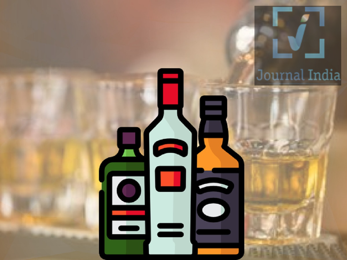 Delhi Liquor Booking App -दिल्ली में अब घर बैठे मिलेगी शराब,जानिए नई ऐप के बारे में दोस्तो दिल्ली में अब शराब खरीदने के लिए नहीं लगना पड़ेगा दारू की दुकान पर लाइनों में, दिल्ली सरकार के अंतर्गत दिल्ली स्टेट इंडस्ट्रियल एंड इंफ्रास्ट्रक्चर डेवलपमेंट कॉरपोरेशन (DSIIDC) ने &lsquo;Delhi Liquor Booking&rsquo; मोबाइल ऐप शुरू किया है। इस ऐप की मदद से ग्राहक अपनी पसंदीदा शराब का चयन कर ऑनलाइन बुकिंग और भुगतान कर सकते हैं। हालांकि, इस सुविधा में शराब की होम डिलीवरी नहीं की जाएगी। आइए जानते हैं इस ऐप के बारें में Delhi Liquor Booking App की खास बातें इस ऐप का उद्देश्य शराब की दुकानों पर भीड़ कम करना, ग्राहकों का समय बचाना और खरीदारी की प्रक्रिया को सुविधाजनक बनाना है। इसकी प्रमुख विशेषताएं इस प्रकार हैं: ऑनलाइन बुकिंग: ग्राहक ऐप पर उपलब्ध शराब के ब्रांड और विकल्प देख सकते हैं। ऑनलाइन भुगतान: पसंदीदा ब्रांड चुनने के बाद ऐप के माध्यम से भुगतान किया जा सकता है। QR कोड की सुविधा: सफल भुगतान के बाद एक QR कोड जनरेट होगा, जिसे दुकान पर दिखाना होगा। 48 घंटे की समय सीमा: बुकिंग के बाद 48 घंटे के भीतर संबंधित दुकान से शराब लेनी होगी। होम डिलीवरी नहीं: शराब लेने के लिए ग्राहक को खुद दुकान पर पहुंचना होगा। स्टोर की जानकारी: बुकिंग से पहले संबंधित दुकान का पता और उपलब्ध स्टॉक देखना जरूरी है। कैसे करें ऐप से शराब की बुकिंग? Delhi Liquor Booking ऐप के जरिए बुकिंग करने की प्रक्रिया आसान रखी गई है। इसके लिए इन चरणों का पालन करें: अपने Android मोबाइल में Google Play Store पर उपलब्ध ऐप को खोजें। ऐप में रजिस्ट्रेशन करके आवश्यक जानकारी दर्ज करें। नजदीकी उपलब्ध DSIIDC शराब की दुकान और पसंदीदा ब्रांड का चयन करें। ब्रांड की उपलब्धता, कीमत और ऑर्डर की जानकारी जांचें। ऑनलाइन भुगतान पूरा करें। ऐप में जनरेट हुए QR कोड को सुरक्षित रखें। 48 घंटे के भीतर संबंधित दुकान पर जाकर QR कोड दिखाएं और अपना ऑर्डर प्राप्त करें। बताया गया है कि शुरुआत में दिल्ली के लगभग 208 DSIIDC रिटेल आउटलेट को इस व्यवस्था से जोड़ा गया है। शराब खरीदने के लिए उम्र और मात्रा से जुड़े नियम ऐप से बुकिंग करने से पहले ग्राहकों को निर्धारित नियमों की जानकारी होनी चाहिए। न्यूनतम आयु: उपलब्ध जानकारी के अनुसार, ऐप पर रजिस्ट्रेशन और बुकिंग के लिए ग्राहक की उम्र कम से कम 25 वर्ष होनी चाहिए। खरीदारी की सीमा: दी गई जानकारी के मुताबिक, एक ग्राहक अधिकतम 9 लीटर व्हिस्की या अन्य स्पिरिट और 18 लीटर बीयर बुक कर सकता है। वास्तविक सीमा लागू आबकारी नियमों और ऐप की शर्तों के अनुसार जांचें। क्या बुकिंग कैंसिल कर सकते हैं? यदि ग्राहक शराब लेने से पहले अपना फैसला बदलता है, तो ऐप में ऑर्डर कैंसिल करने का विकल्प उपलब्ध हो सकता है। हालांकि, शराब प्राप्त करने और बिक्री पूरी होने के बाद सामान्य रिटर्न की सुविधा नहीं होगी। इसलिए भुगतान से पहले ब्रांड, मात्रा, कीमत और दुकान की जानकारी ध्यान से जांच लें।