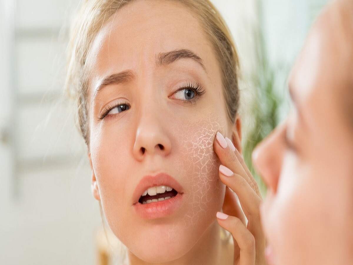 Skincare Tips: Can't tell the difference between fungal acne and regular acne? Here is what the experts say.