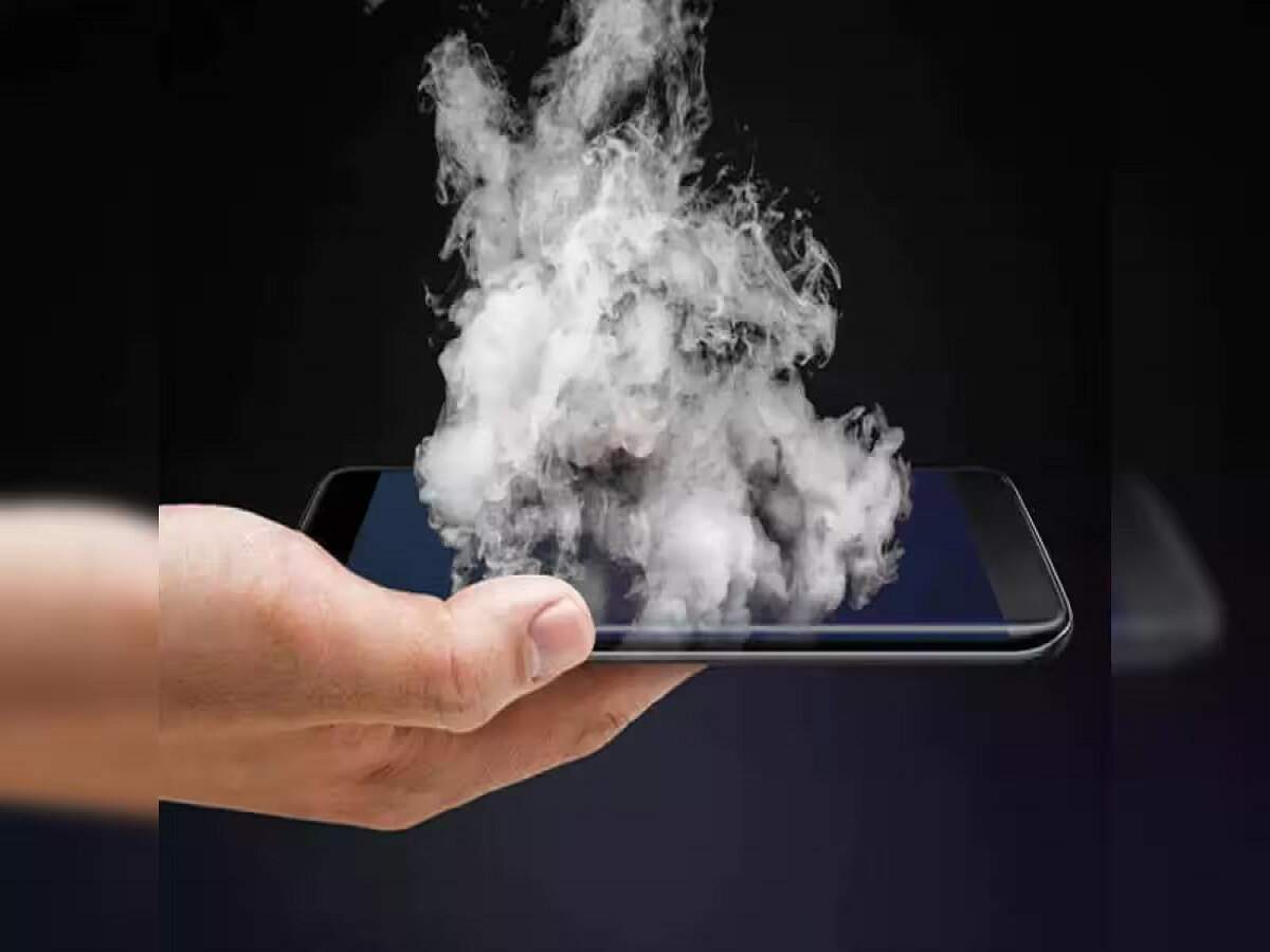 Mobile Phone Tips- मोबाइल फोन ठीक करवाते समय भूलकर भी न करें ये गलतियां, नहीं तो खा जाउगे धोखा