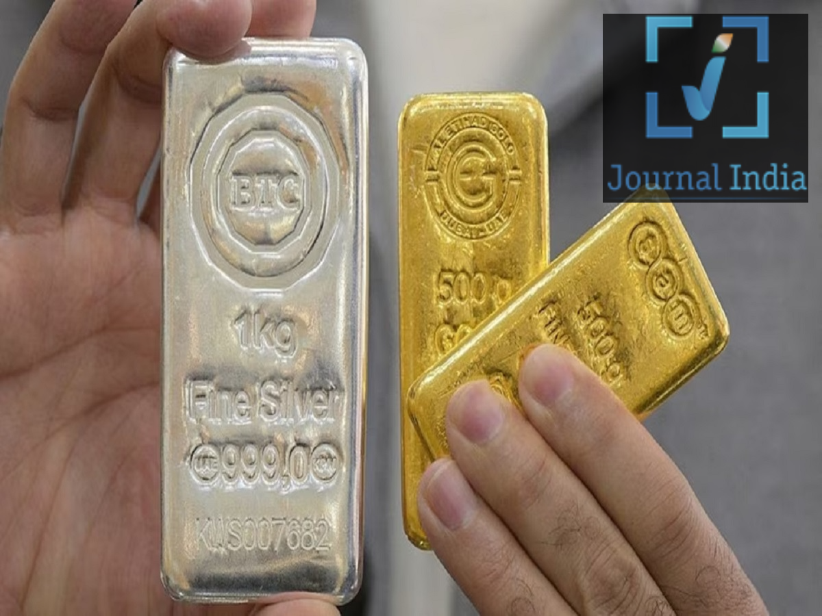 Gold and Silver Price- सोने और चांदी के भाव फिर लुढ़के, जानिए क्या हैं आज का भाव दोस्तो सोना खरीदने वालों के लिए खुशखबरी हैं, क्योंकि बाजार खुलते ही सोने के भाव में पहले गिरावट आई, फिर थोड़ी तेजी देखने को मिली, लेकिन इसके बाद कीमतें दोबारा नीचे आ गईं। दिल्ली के सर्राफा बाजार में सोना लगातार तीसरे दिन सस्ता हुआ है। बुधवार को दिल्ली बुलियन मार्केट में 24 कैरेट सोने की कीमत ₹900 घटकर करीब ₹1.54 लाख प्रति 10 ग्राम रह गई। वहीं, मल्टी कमोडिटी एक्सचेंज (MCX) पर भी सोने के वायदा भाव में गिरावट दर्ज की गई। MCX पर सोने का भाव कितना गिरा? MCX पर 24 कैरेट सोने का वायदा भाव 0.91% यानी ₹1,409 की गिरावट के साथ शाम तक ₹1,53,320 प्रति 10 ग्राम पहुंच गया। पिछले कारोबारी सत्र में यह ₹1,54,729 प्रति 10 ग्राम पर बंद हुआ था। वहीं, GoodReturns के अनुसार, 24 कैरेट सोने का भाव ₹1,54,350 प्रति 10 ग्राम दर्ज किया गया। आज 24 कैरेट सोने का भाव शहर के अनुसार 24 कैरेट सोने की कीमत में मामूली अंतर देखने को मिल रहा है। प्रमुख शहरों में आज का भाव इस प्रकार है: दिल्ली: ₹1,54,350 प्रति 10 ग्राम मुंबई: ₹1,54,200 प्रति 10 ग्राम कोलकाता: ₹1,54,200 प्रति 10 ग्राम चेन्नई: ₹1,54,200 प्रति 10 ग्राम पटना: ₹1,54,250 प्रति 10 ग्राम लखनऊ: ₹1,54,350 प्रति 10 ग्राम मेरठ: ₹1,54,350 प्रति 10 ग्राम कानपुर: ₹1,54,350 प्रति 10 ग्राम अयोध्या: ₹1,54,350 प्रति 10 ग्राम अलीगढ़: ₹1,54,350 प्रति 10 ग्राम मुरादाबाद: ₹1,54,350 प्रति 10 ग्राम मिर्जापुर: ₹1,54,350 प्रति 10 ग्राम झांसी: ₹1,54,350 प्रति 10 ग्राम 22 कैरेट सोने का आज का भाव 22 कैरेट सोना आमतौर पर आभूषण बनाने के लिए अधिक इस्तेमाल किया जाता है। प्रमुख शहरों में इसकी कीमत इस प्रकार है: दिल्ली: ₹1,41,500 प्रति 10 ग्राम मुंबई: ₹1,41,350 प्रति 10 ग्राम कोलकाता: ₹1,41,350 प्रति 10 ग्राम चेन्नई: ₹1,41,350 प्रति 10 ग्राम पटना: ₹1,41,400 प्रति 10 ग्राम लखनऊ, मेरठ, कानपुर, अयोध्या, अलीगढ़, मुरादाबाद, मिर्जापुर और झांसी: ₹1,41,500 प्रति 10 ग्राम 18 कैरेट सोने का भाव 18 कैरेट सोने की कीमत 24 और 22 कैरेट की तुलना में कम रहती है। आज प्रमुख शहरों में इसके भाव इस प्रकार हैं: दिल्ली: ₹1,15,800 प्रति 10 ग्राम मुंबई: ₹1,15,650 प्रति 10 ग्राम कोलकाता: ₹1,15,650 प्रति 10 ग्राम चेन्नई: ₹1,19,050 प्रति 10 ग्राम पटना: ₹1,15,700 प्रति 10 ग्राम लखनऊ, मेरठ, कानपुर, अयोध्या, अलीगढ़, मुरादाबाद, मिर्जापुर और झांसी: ₹1,15,800 प्रति 10 ग्राम सोने के भाव में क्यों आता है उतार-चढ़ाव? सोने की कीमतें कई घरेलू और अंतरराष्ट्रीय कारकों से प्रभावित होती हैं। इनमें अंतरराष्ट्रीय बाजार में सोने की कीमत, डॉलर की मजबूती, ब्याज दरों में बदलाव, निवेशकों की मांग और घरेलू बाजार की स्थिति प्रमुख हैं। इसके अलावा त्योहारों और शादी के सीजन में सोने की मांग बढ़ने से भी कीमतों पर असर पड़ सकता है।